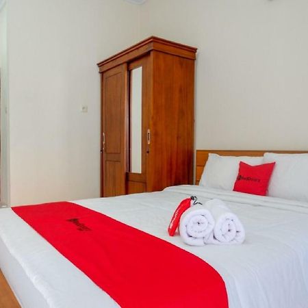 Reddoorz Near Mertasari Beach Denpasar Kültér fotó