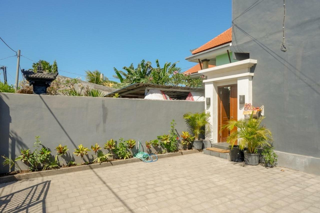 Reddoorz Near Mertasari Beach Denpasar Kültér fotó